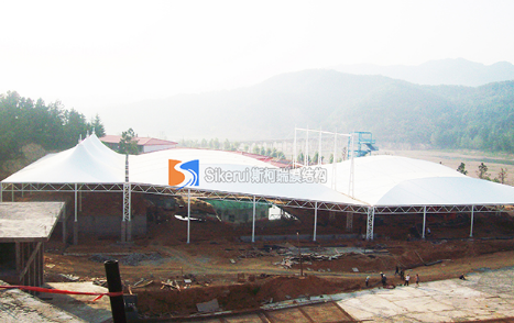 如何(he)確(que)保(bao)張拉膜(mo)的(de)使用(yong)傚菓