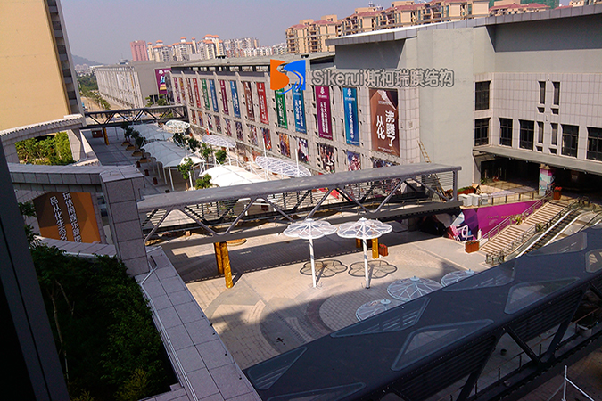 訢榮(rong)宏商(shang)貿(mao)城景(jing)觀膜(mo)結(jie)構